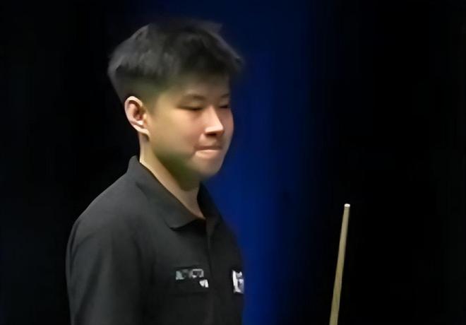 让波鸿的防 让波鸿的防