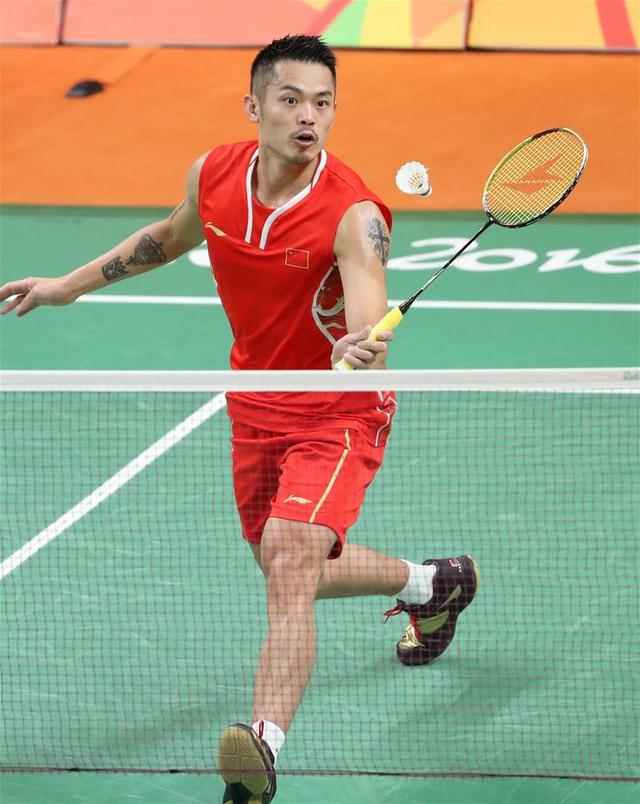 現了他作為 現了他作為